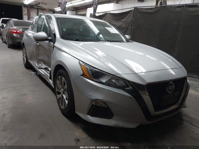Nissan 2019 2019 1N4BL4BV4KC196886 Image 1