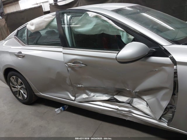 Nissan 2019 2019 1N4BL4BV4KC196886 Image 12