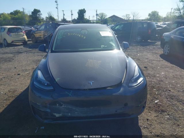 7SAYGDEF9NF326944 Tesla Model Y Performance Dual Motor All-wheel Drive
