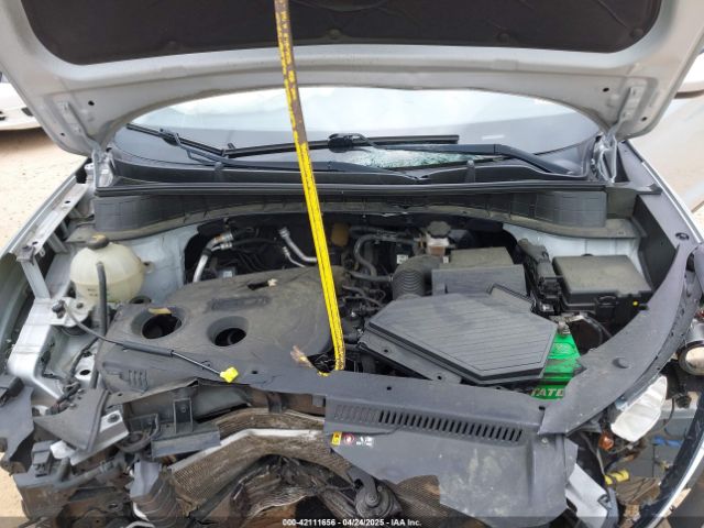 KM8J33A48GU116852 Hyundai TUCSON SE