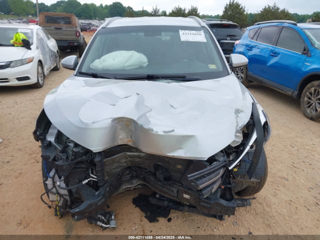 KM8J33A48GU116852 Hyundai TUCSON SE