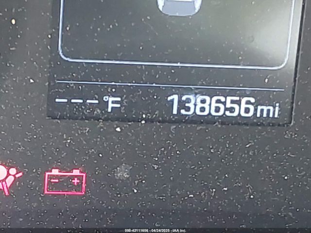 KM8J33A48GU116852 Hyundai TUCSON SE