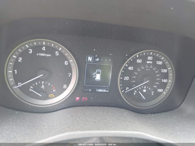 KM8J33A48GU116852 Hyundai TUCSON SE