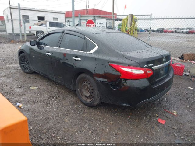 1N4AL3AP3HN318806 Nissan Altima