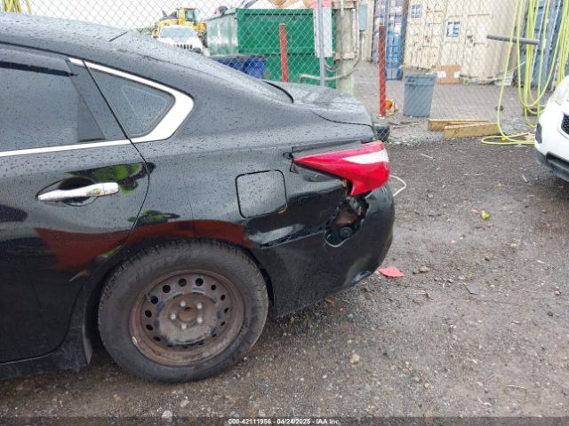 1N4AL3AP3HN318806 Nissan Altima
