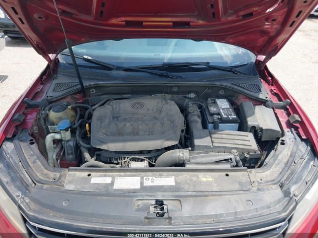 1VWBA7A33JC003768 Volkswagen Passat 2.0t Se