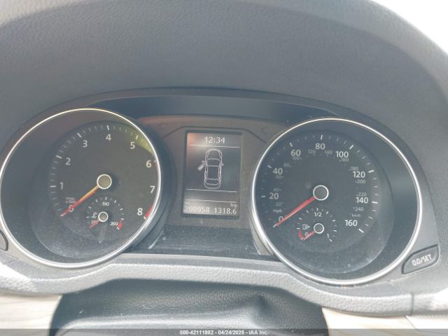 1VWBA7A33JC003768 Volkswagen Passat 2.0t Se
