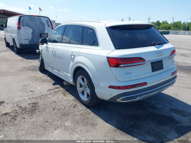 2021 AUDI Q7 WA1LJAF78MD011440 Photo 2