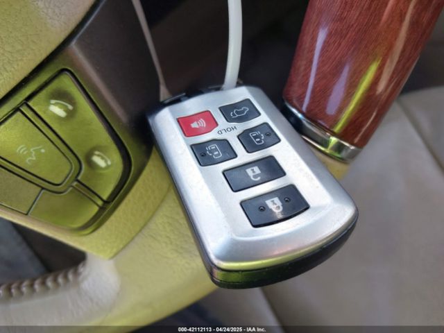 5TDDK3DC0ES091826 Toyota Sienna Limited 7 Passenger