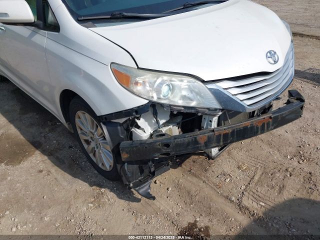 5TDDK3DC0ES091826 Toyota Sienna Limited 7 Passenger