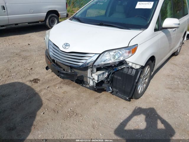 5TDDK3DC0ES091826 Toyota Sienna Limited 7 Passenger