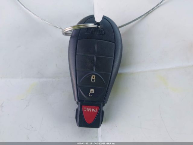 1C4PJMCS9EW147082 Jeep Cherokee Latitude