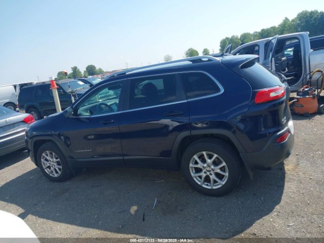 1C4PJMCS9EW147082 Jeep Cherokee Latitude