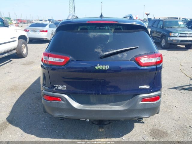 1C4PJMCS9EW147082 Jeep Cherokee Latitude