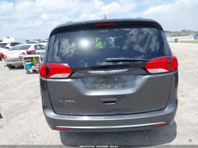 2C4RC1BG9HR613024 Chrysler Pacifica Touring-l
