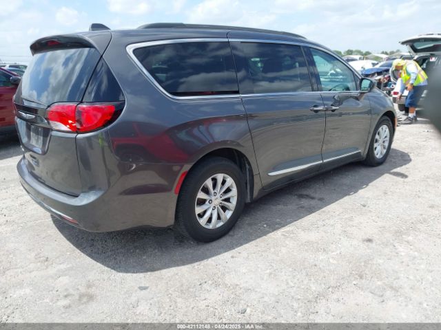 2C4RC1BG9HR613024 Chrysler Pacifica Touring-l