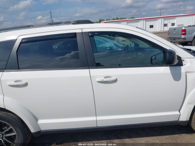 3C4PDCAB4JT158057 Dodge JOURNEY SE