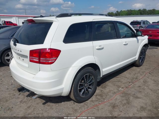 3C4PDCAB4JT158057 Dodge JOURNEY SE