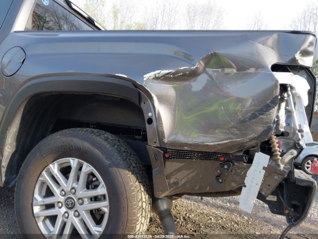 5TFLA5AB2NX019252 Toyota Tundra Sr5