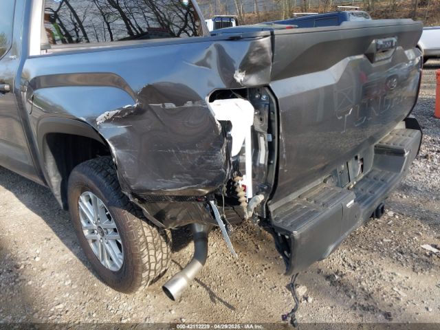 5TFLA5AB2NX019252 Toyota Tundra Sr5