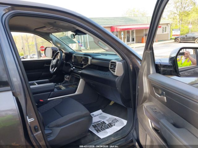 5TFLA5AB2NX019252 Toyota Tundra Sr5