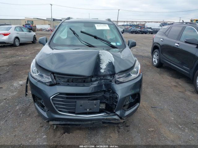 KL7CJPSB6JB646339 Chevrolet Trax Lt