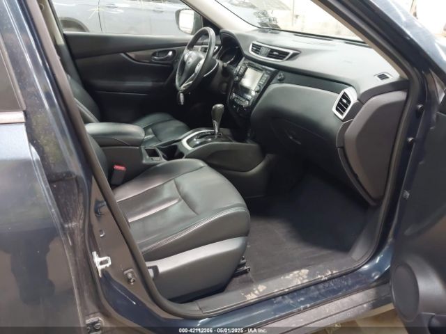 5N1AT2MV2FC905775 Nissan Rogue Sl