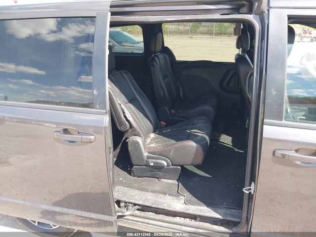 2C4RDGEG2KR520882 Dodge Grand Caravan Gt