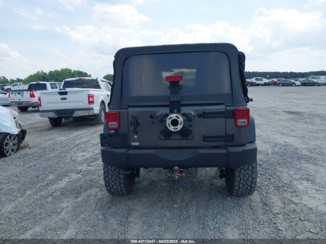 1C4BJWDG4JL814233 Jeep Wrangler Jk Unlimited Sport S 4x4