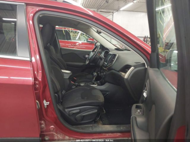 1C4PJMCS7GW104458 Jeep Cherokee Latitude