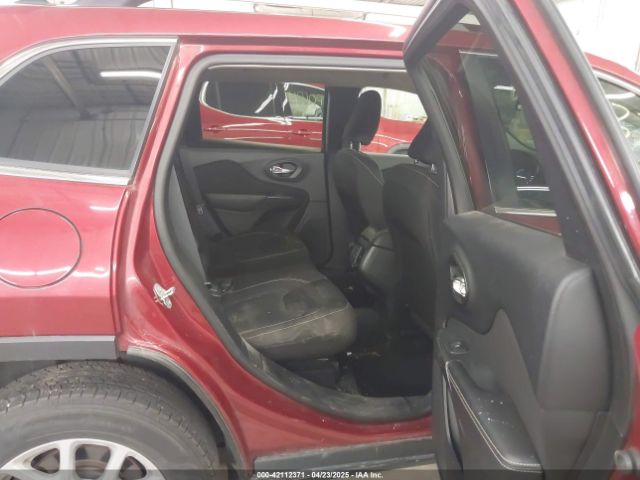 1C4PJMCS7GW104458 Jeep Cherokee Latitude