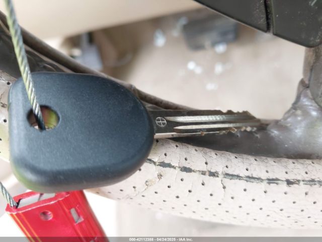 2011 CHEVROLET TAHOE 1GNSCAE02BR381306 Photo 10