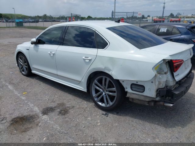 1VWDT7A36HC033652 Volkswagen Passat 1.8t R-line