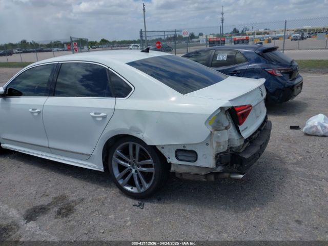 1VWDT7A36HC033652 Volkswagen Passat 1.8t R-line