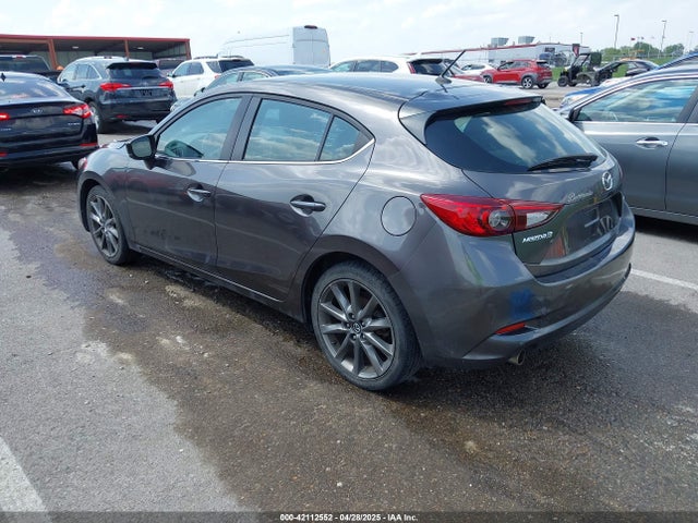 Mazda Mazda3 Touring 2018 3MZBN1L35JM271525 Image 3