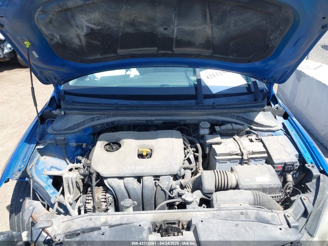 KMHD84LF4HU188474 Hyundai ELANTRA SE