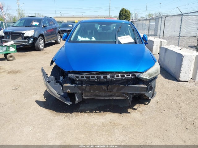 KMHD84LF4HU188474 Hyundai ELANTRA SE