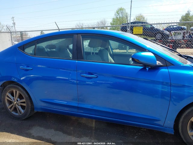 KMHD84LF4HU188474 Hyundai ELANTRA SE