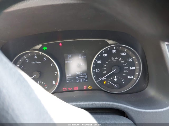 KMHD84LF4HU188474 Hyundai ELANTRA SE