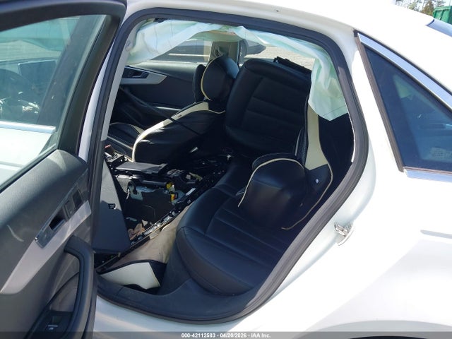 Продаж на аукціоні авто 2017 Audi A4 2.0t Premium, vin: WAUENAF4XHN002423, номер лоту: 42112583