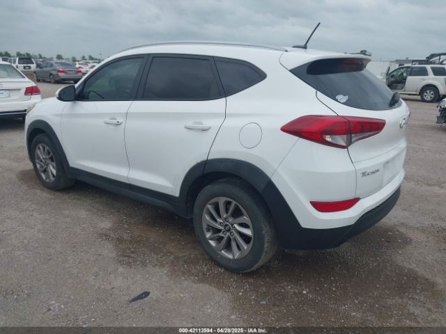KM8J33A46GU125324 Hyundai TUCSON SE