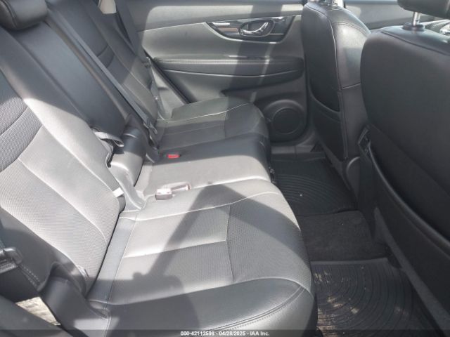 5N1AT2MT4HC775614 Nissan Rogue Sl