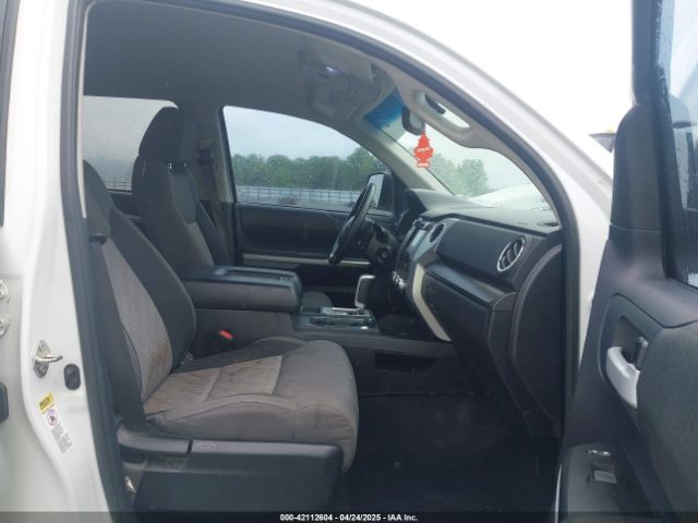 5TFDW5F16FX430242 Toyota Tundra Sr5 5.7l V8