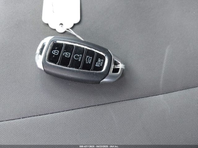 KMHLM4AGXMU070121 Hyundai ELANTRA SEL