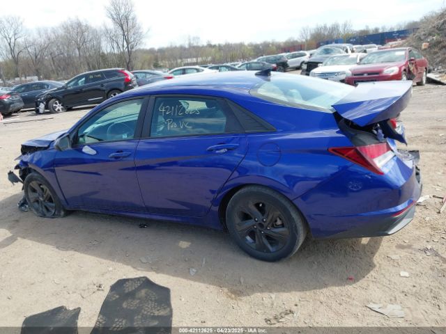 KMHLM4AGXMU070121 Hyundai ELANTRA SEL