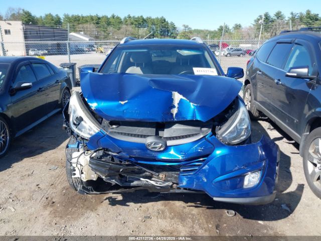 KM8JUCAG3FU967527 Hyundai TUCSON SE