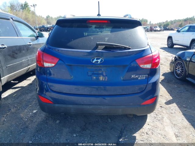 KM8JUCAG3FU967527 Hyundai TUCSON SE
