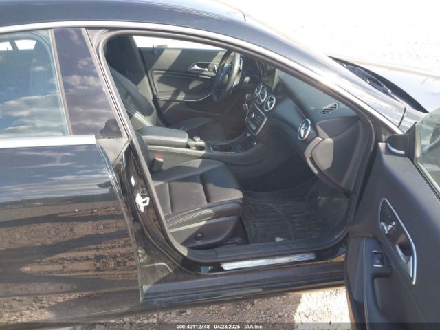 2017 MERCEDES-BENZ CLA 250 WDDSJ4GB7HN423473 Photo 4