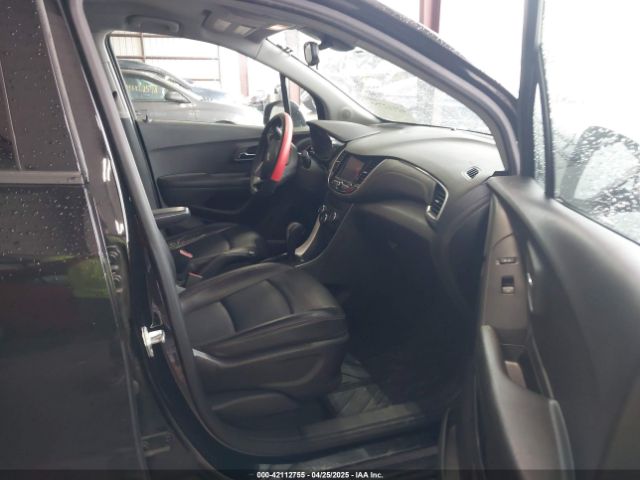 KL7CJPSB3MB351557 Chevrolet Trax Awd Lt