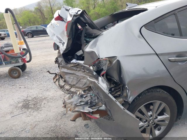 5NPD84LF6JH260215 Hyundai ELANTRA SEL